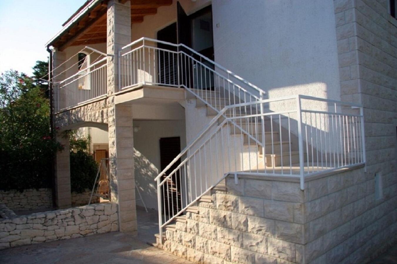 Apartments Demar Splitska Exterior foto